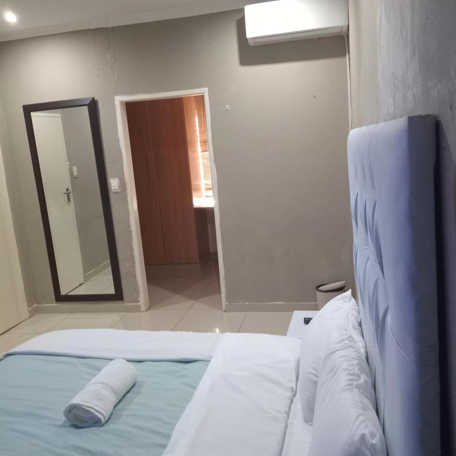 Reitz Guest House Мафикенг Экстерьер фото